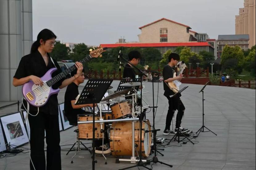湖光艺韵第三期如约而至！乐声绕湖畔，戏韵润心田